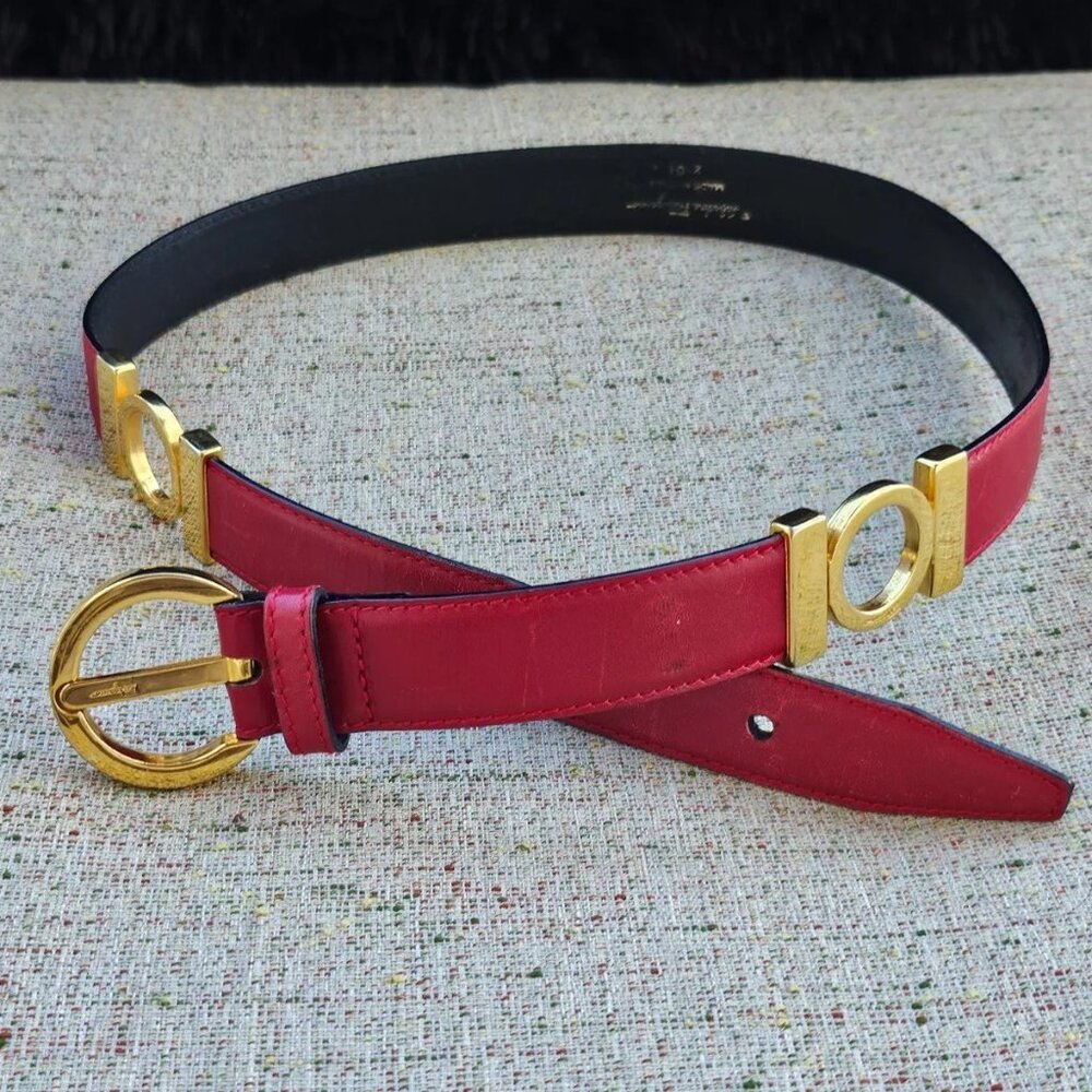 Salvatore Ferragamo Women Belt Red Leather Gold Tone Hardware Made Italy Size 26